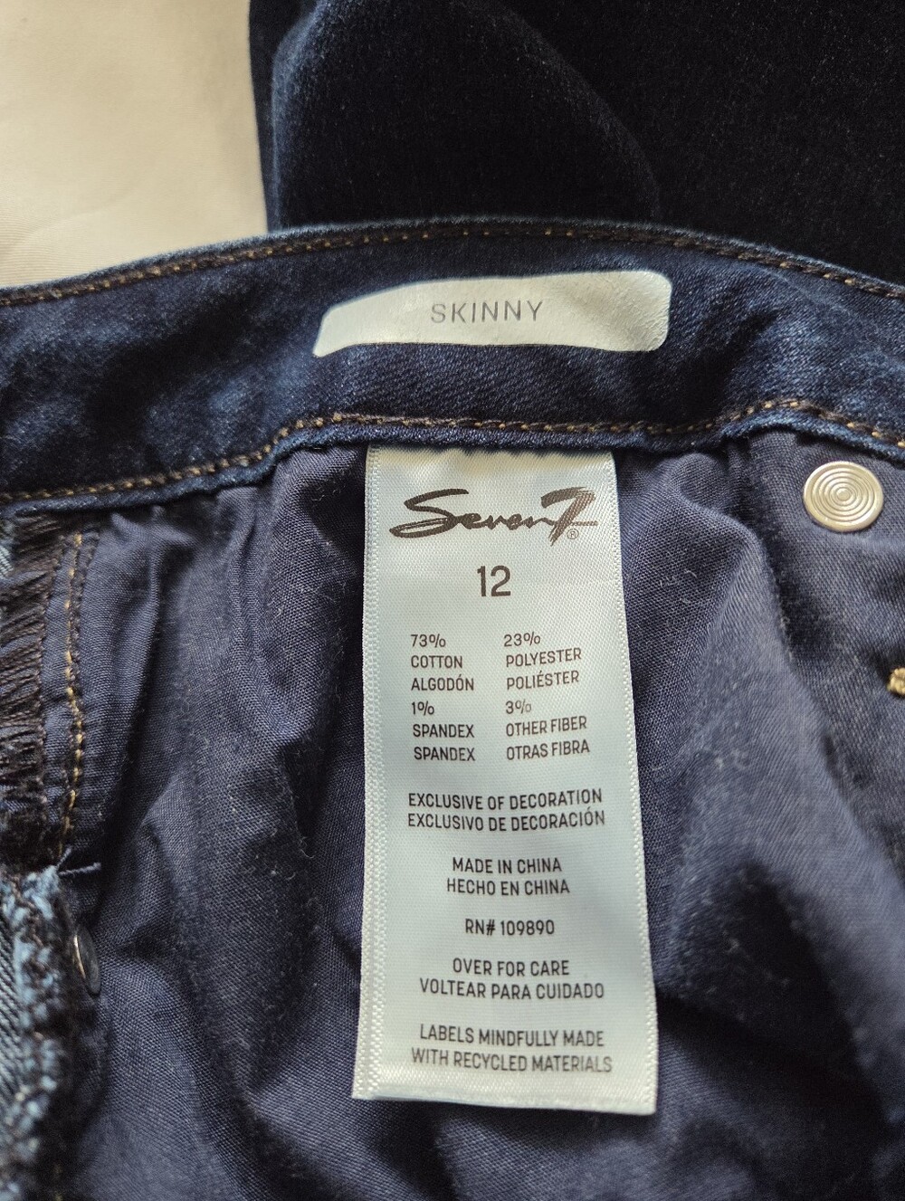Seven7 Women's Size 12 Dark Wash High Rise Skinny Jeans - Picture 4 of 5